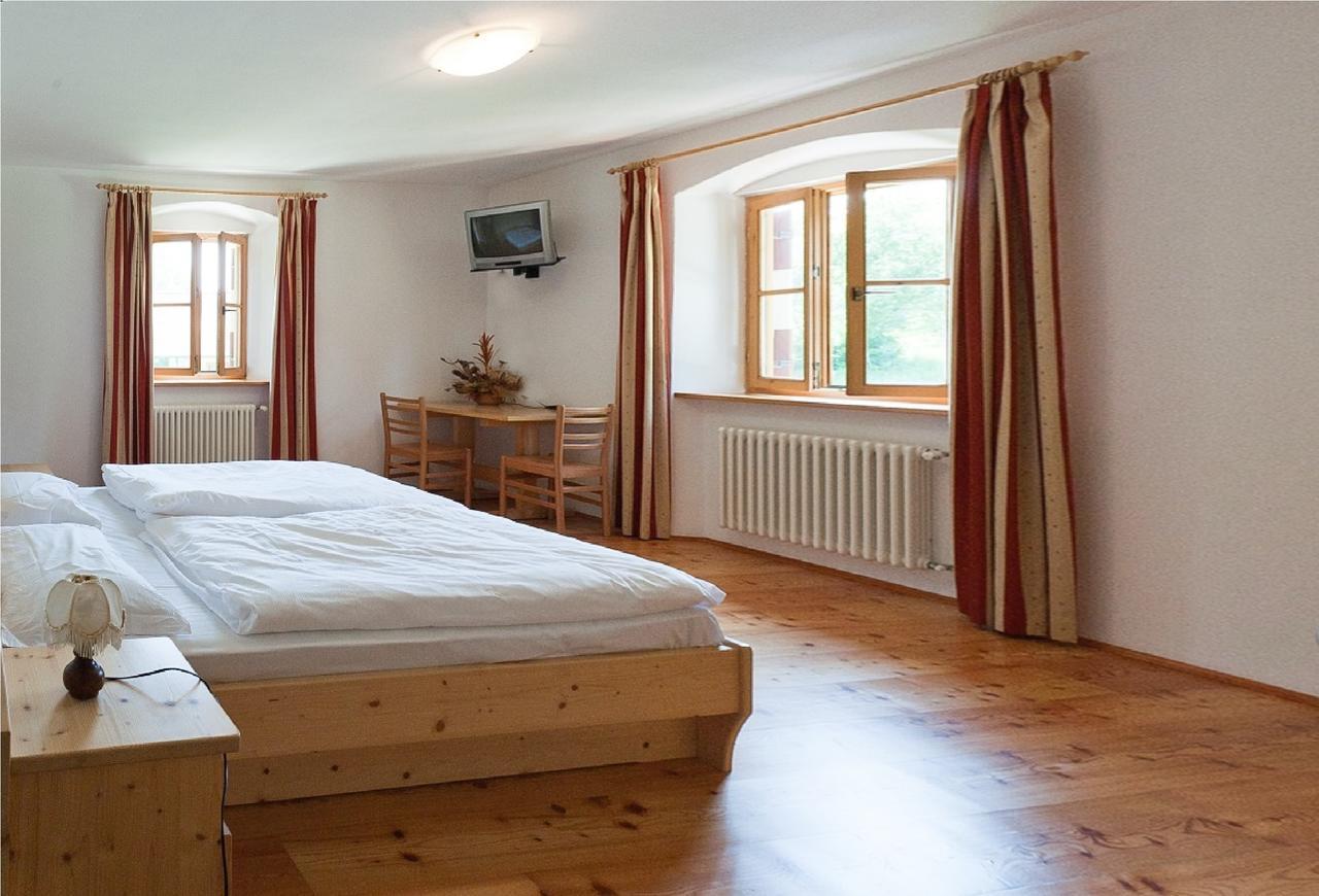 Hotel Zur Kirche Magre all' Adige Стая снимка