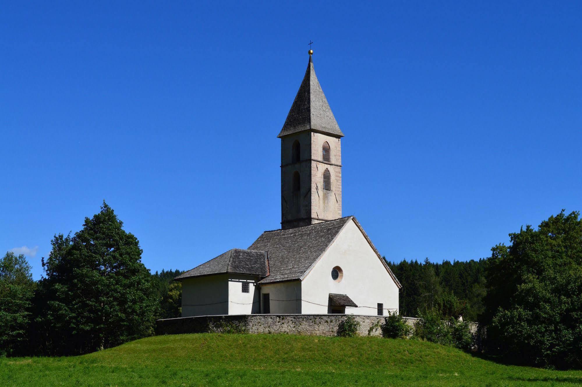 Hotel Zur Kirche Magre all' Adige Екстериор снимка