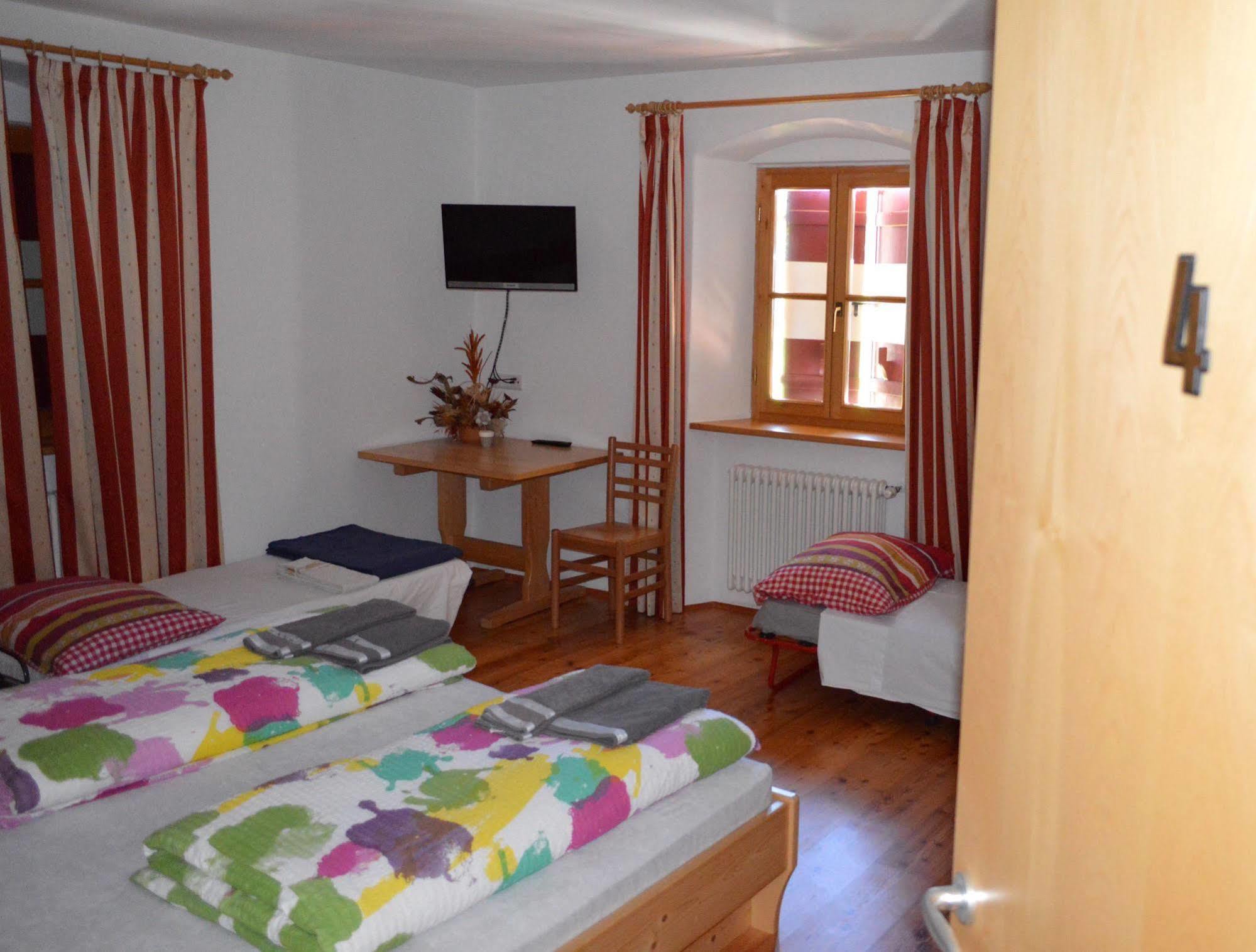 Hotel Zur Kirche Magre all' Adige Екстериор снимка